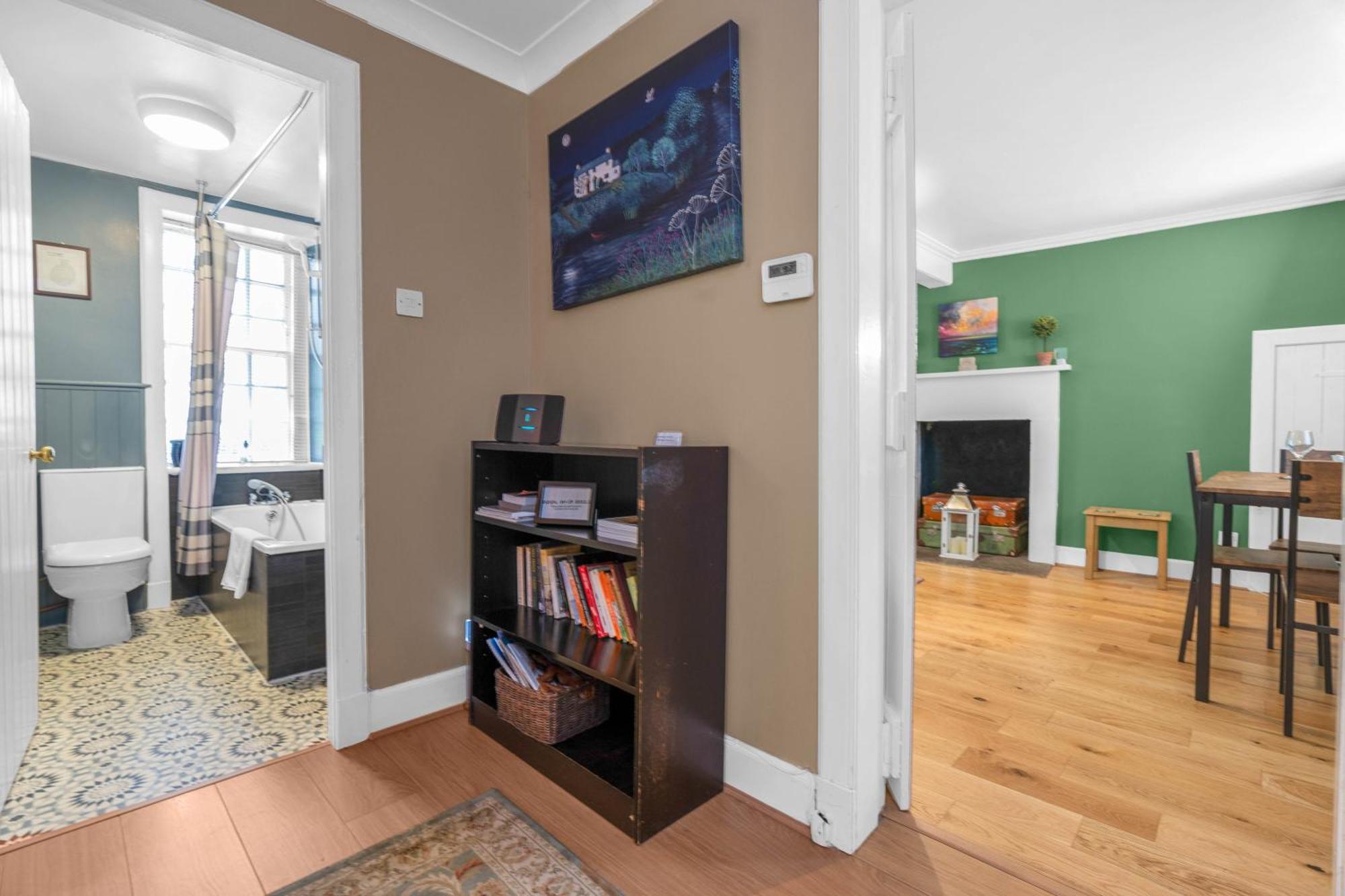 Charming Apartment In The Old Town Edimburgo Exterior foto