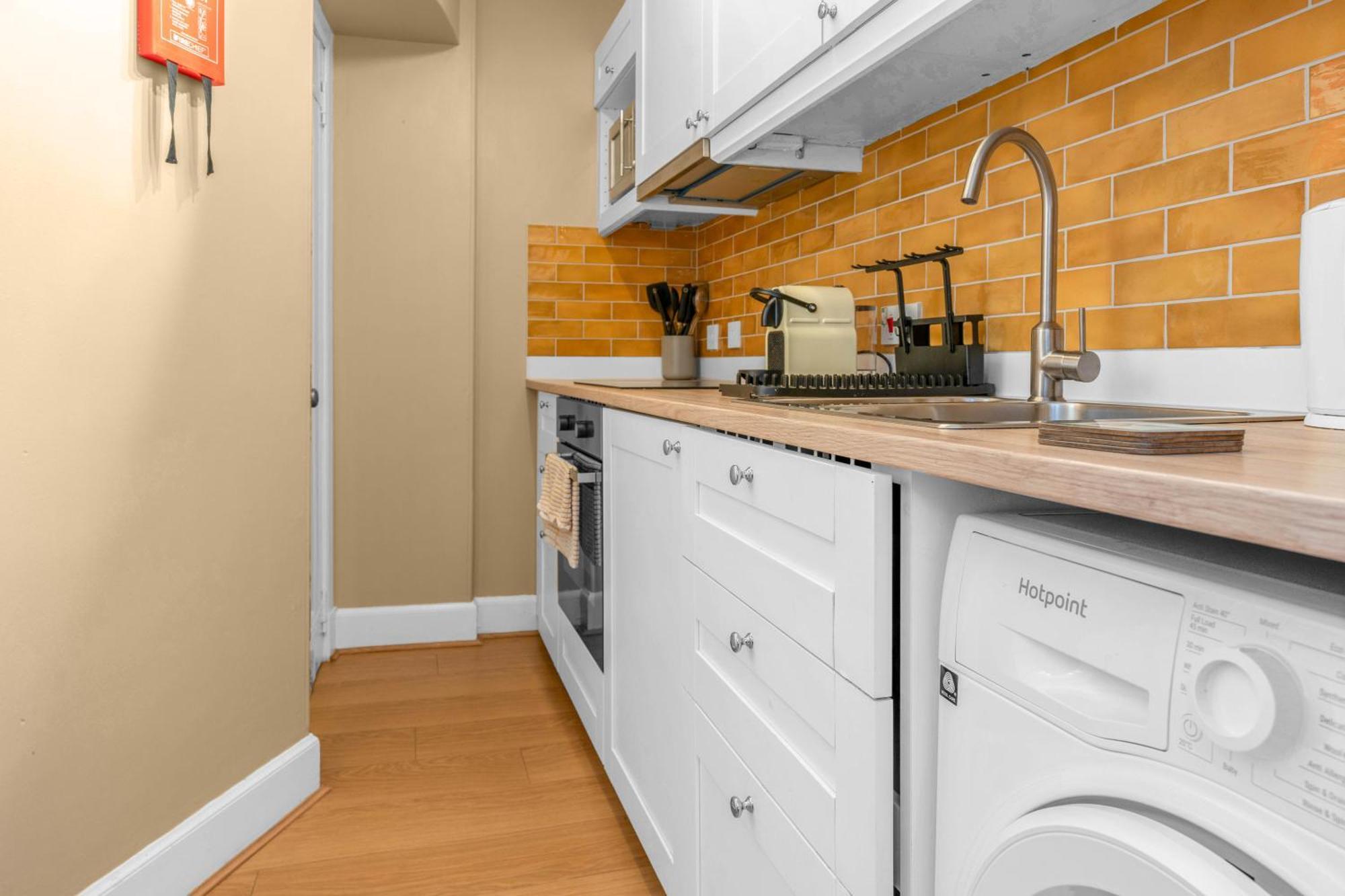 Charming Apartment In The Old Town Edimburgo Exterior foto